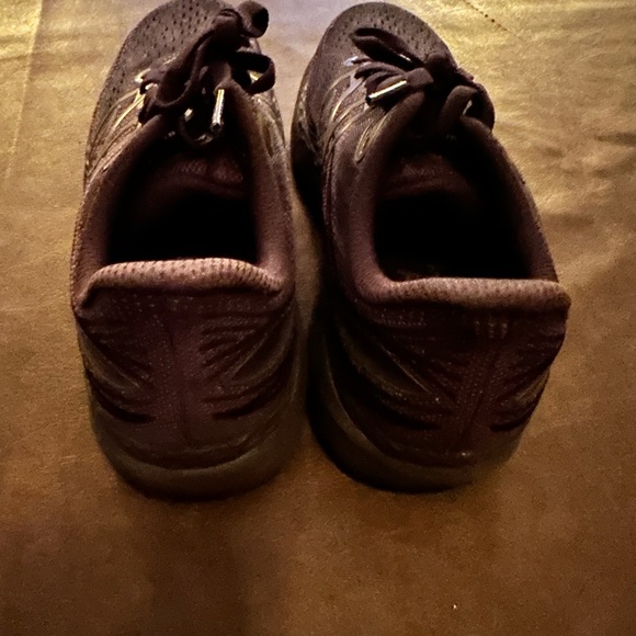 Women's New Balance W860T12 Running Shoes - Picture 5 of 8